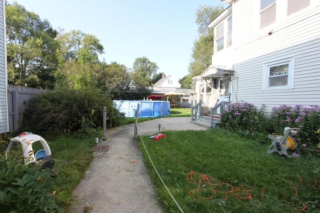 17 Falmouth Street Rumford ME 04276