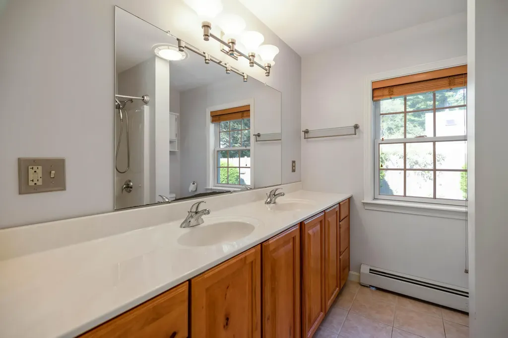 25 Stepping Stone Lane Portland ME 04103