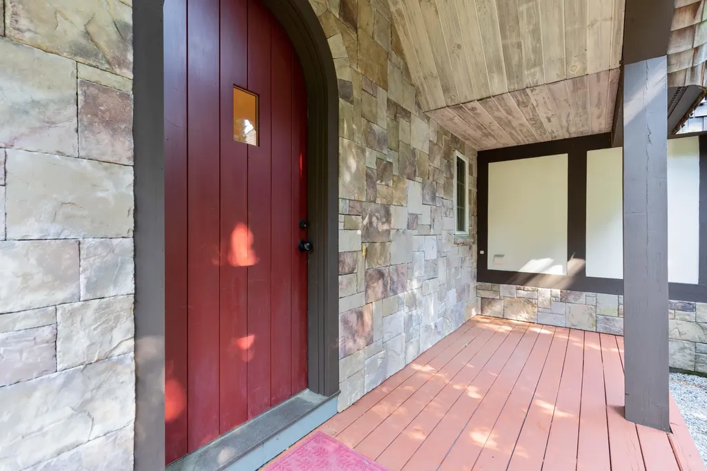 25 Stepping Stone Lane Portland ME 04103