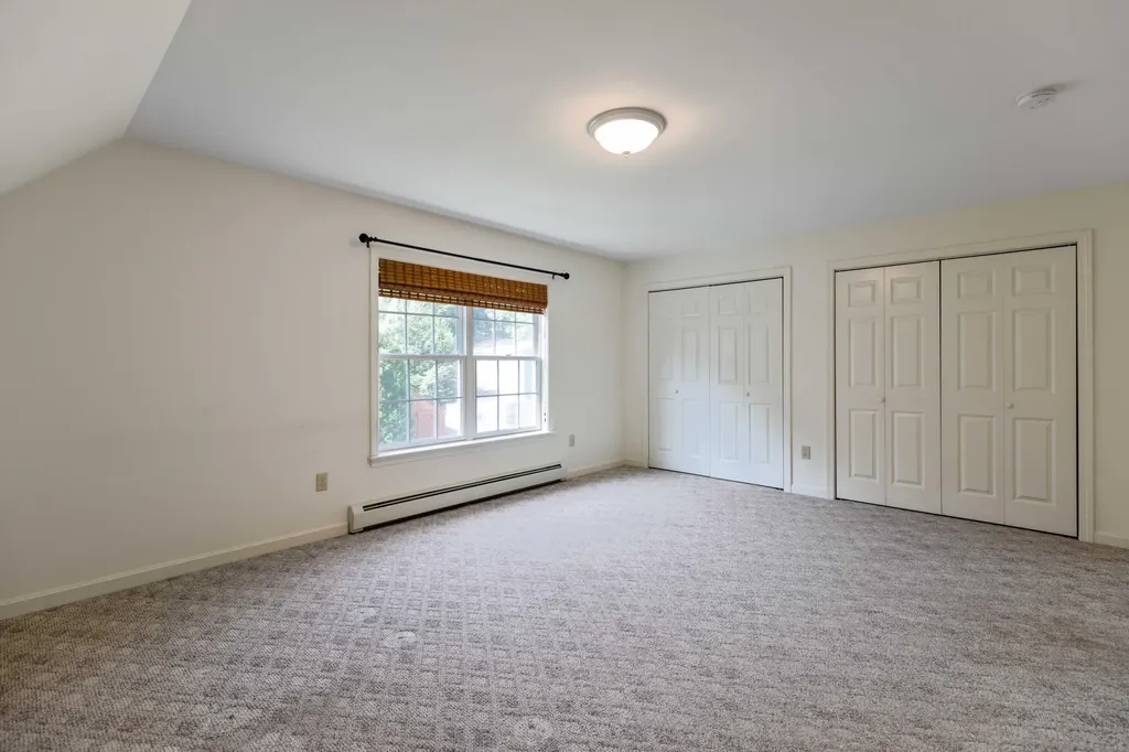 25 Stepping Stone Lane Portland ME 04103