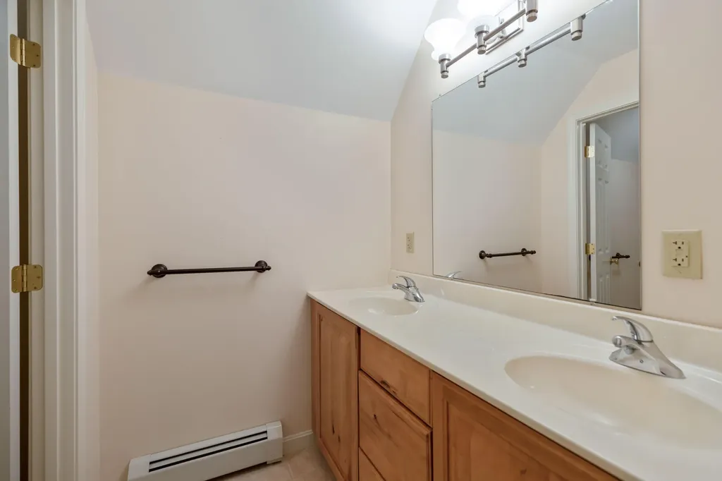 25 Stepping Stone Lane Portland ME 04103