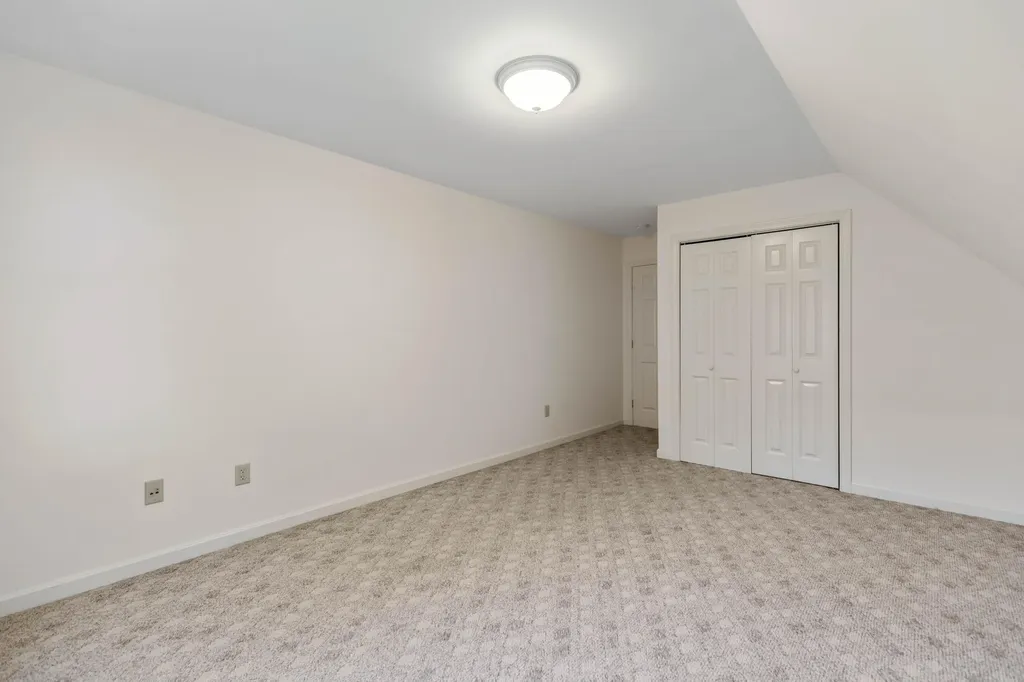 25 Stepping Stone Lane Portland ME 04103