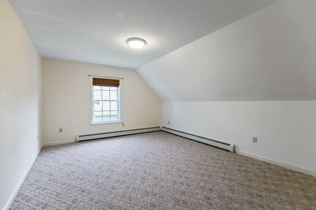 25 Stepping Stone Lane Portland ME 04103