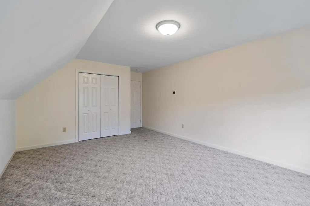 25 Stepping Stone Lane Portland ME 04103