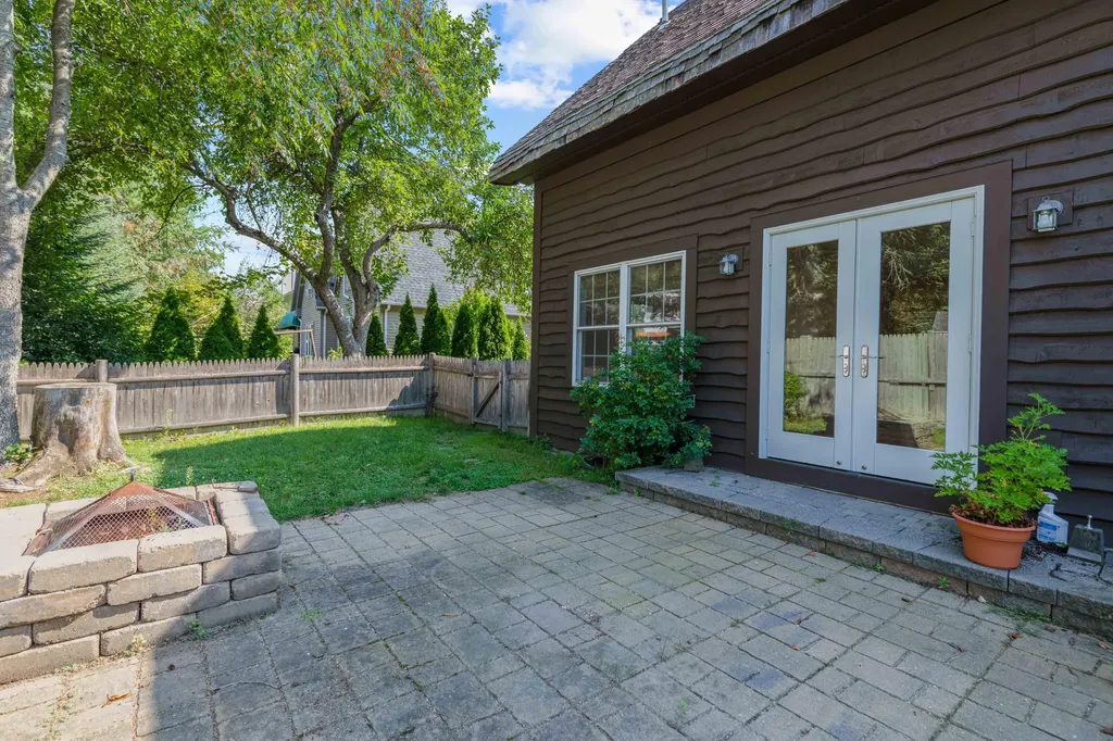 25 Stepping Stone Lane Portland ME 04103