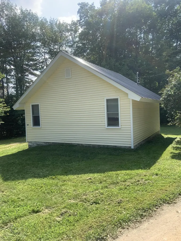 10 And 6 Folsom Drive Newport ME 04953