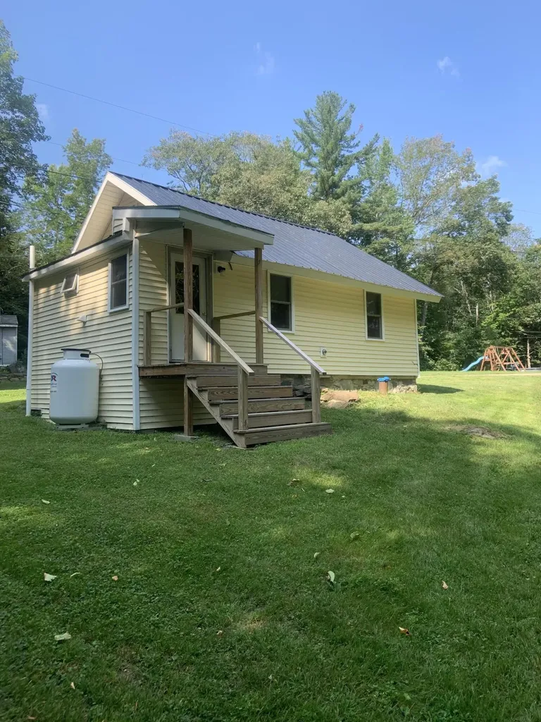 10 And 6 Folsom Drive Newport ME 04953