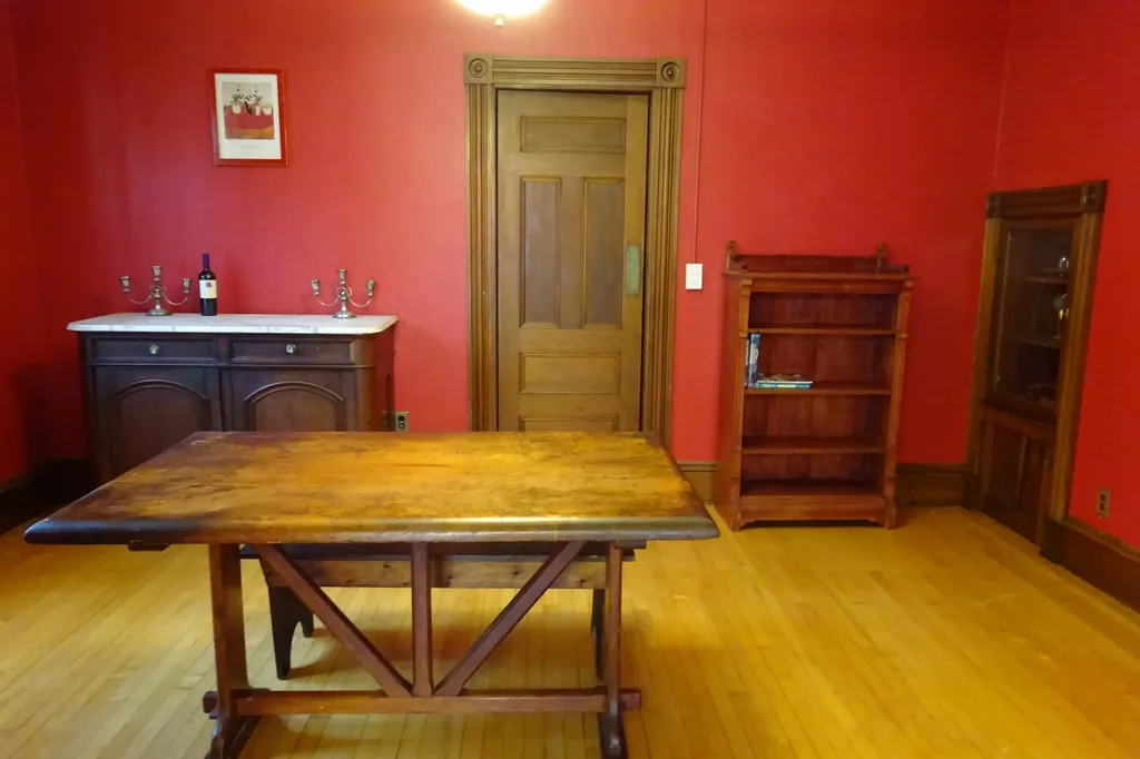 21 Forest Avenue Bangor ME 04401