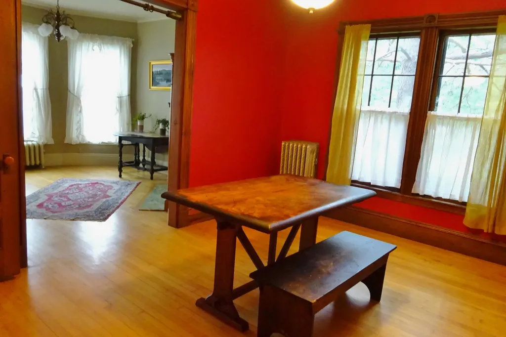 21 Forest Avenue Bangor ME 04401