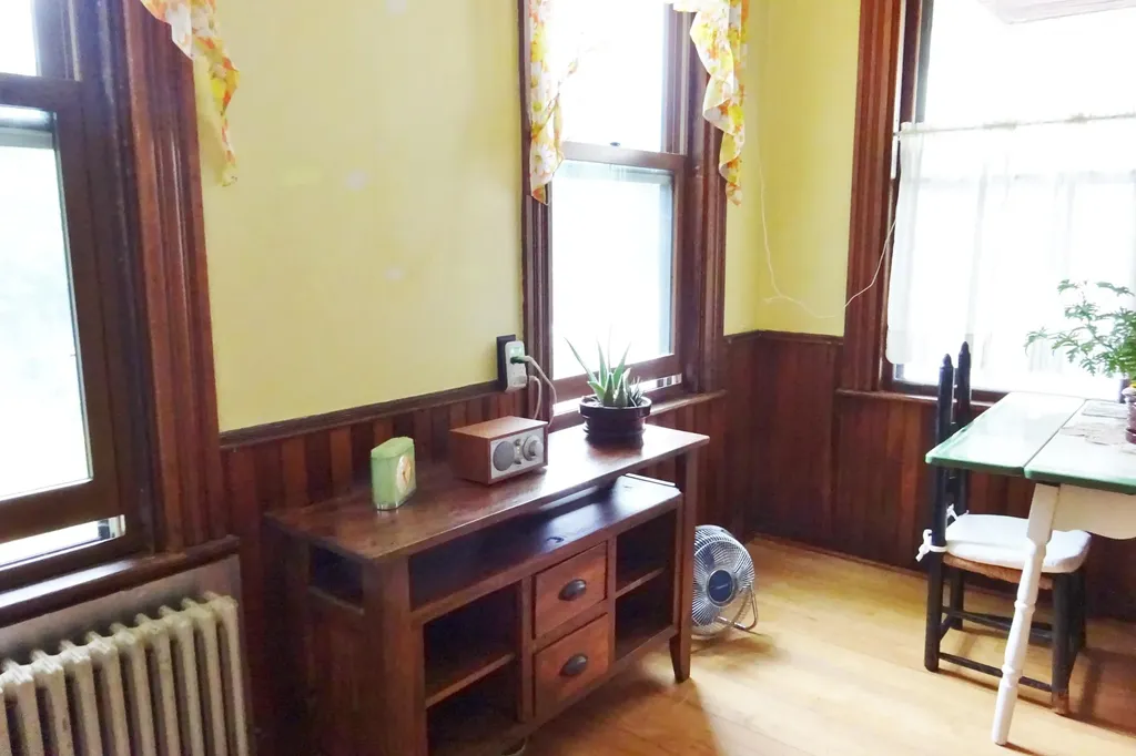 21 Forest Avenue Bangor ME 04401