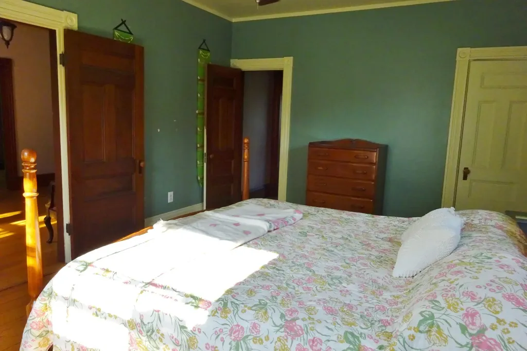 21 Forest Avenue Bangor ME 04401