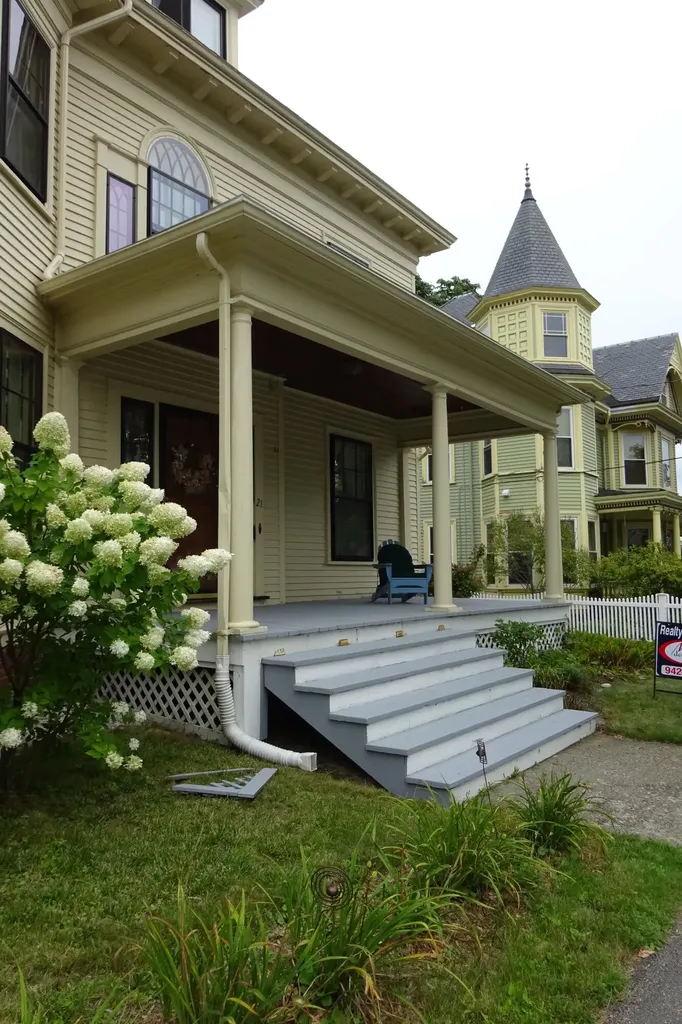 21 Forest Avenue Bangor ME 04401