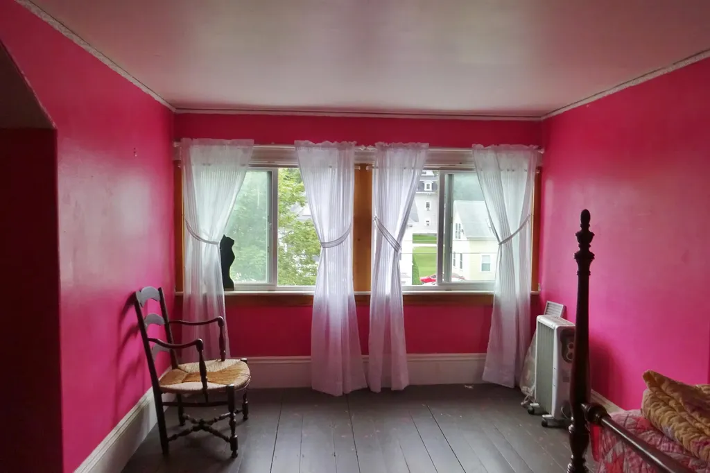 21 Forest Avenue Bangor ME 04401