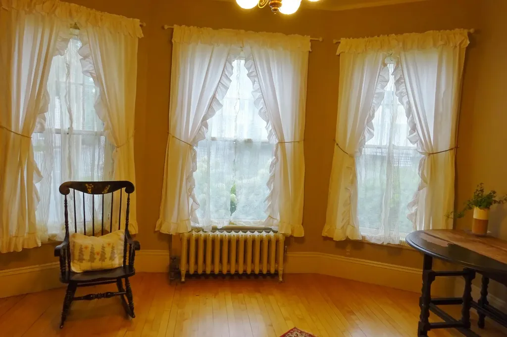 21 Forest Avenue Bangor ME 04401