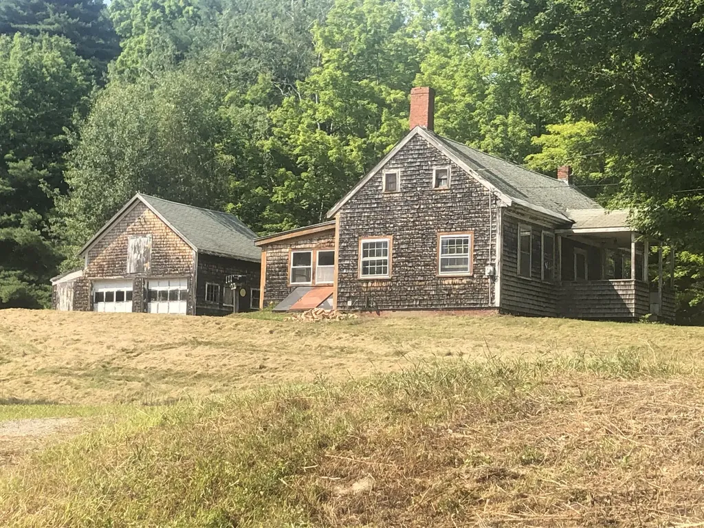 9 Greeley Drive Farmingdale ME 04344