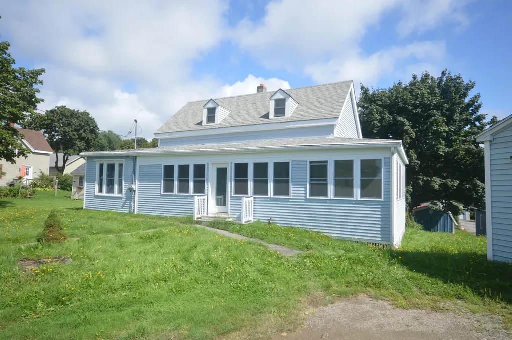 26 Church Street Winterport ME 04496