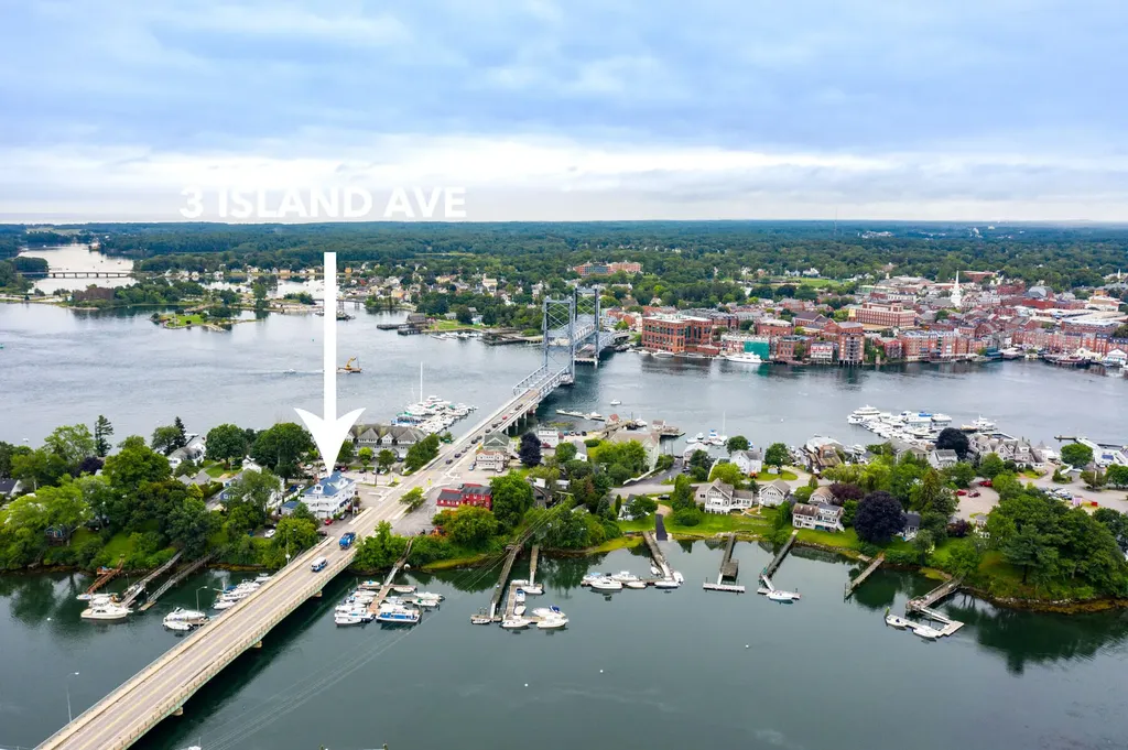 3 Island Avenue Kittery ME 03904