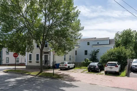 18 North Street Portland ME 04101