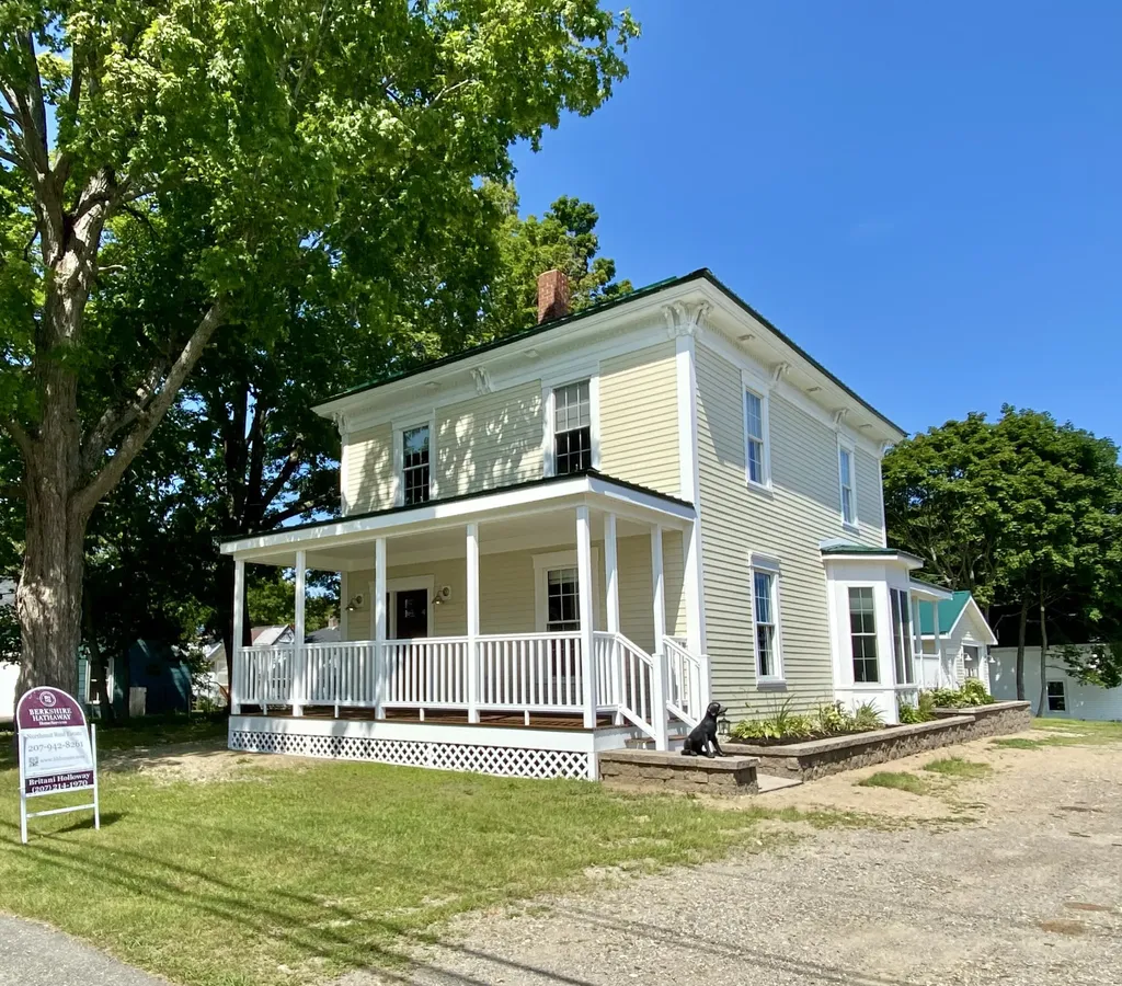 42 Lincoln Street Calais ME 04619