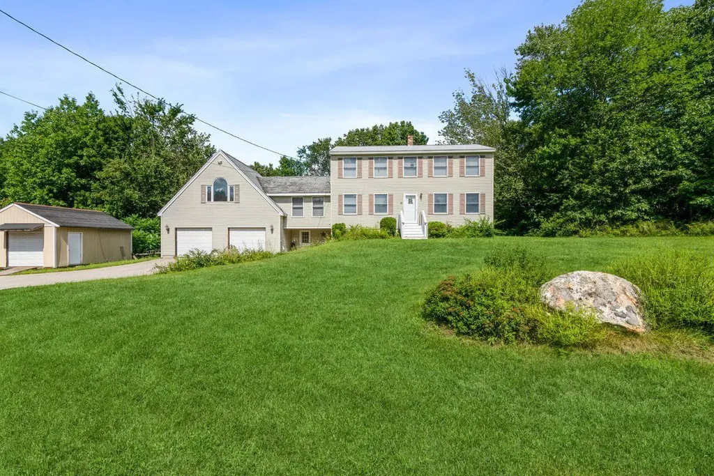 11 Granite Drive Arundel ME 04046