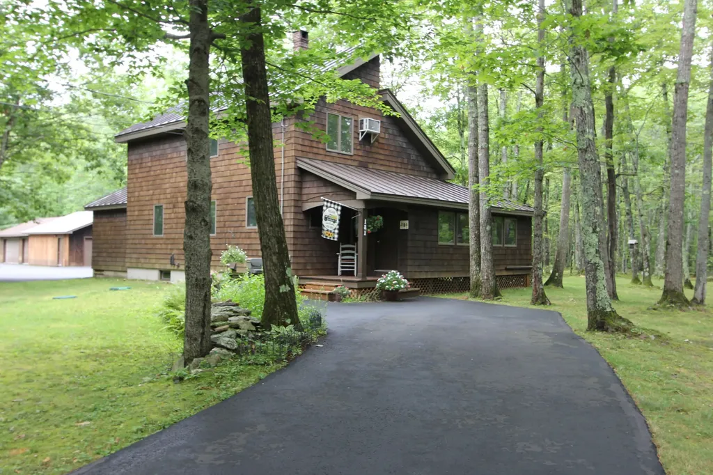 181 Stone Road Auburn ME 04210