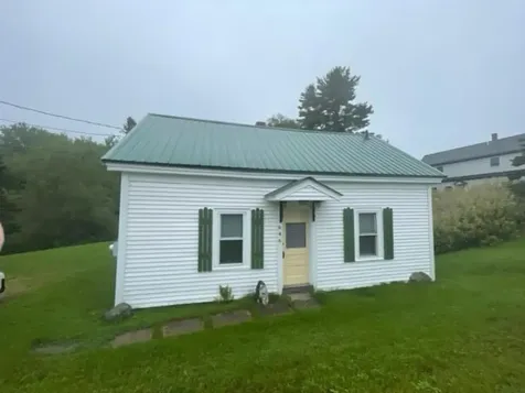 646 Rockland Street Rockport ME 04856