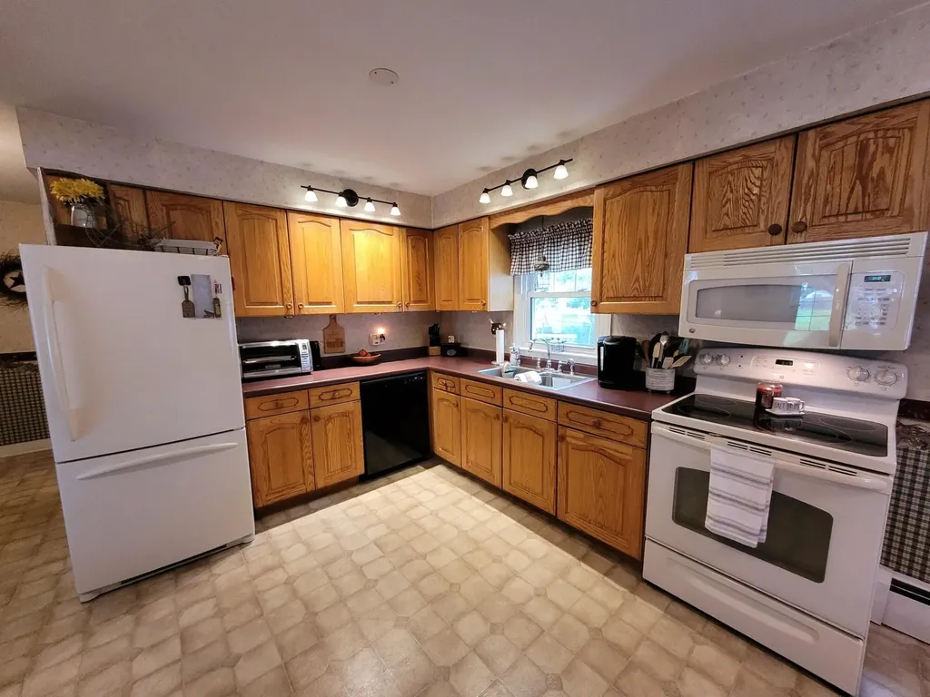 12 Sam Street Winslow ME 04901