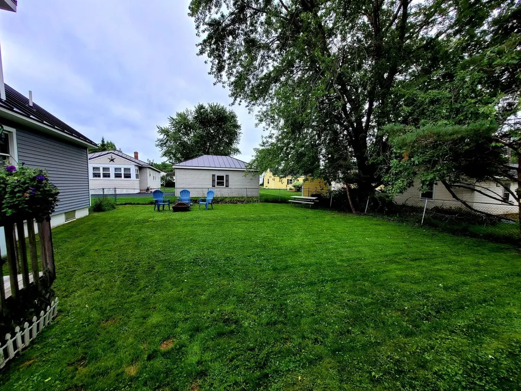 12 Sam Street Winslow ME 04901