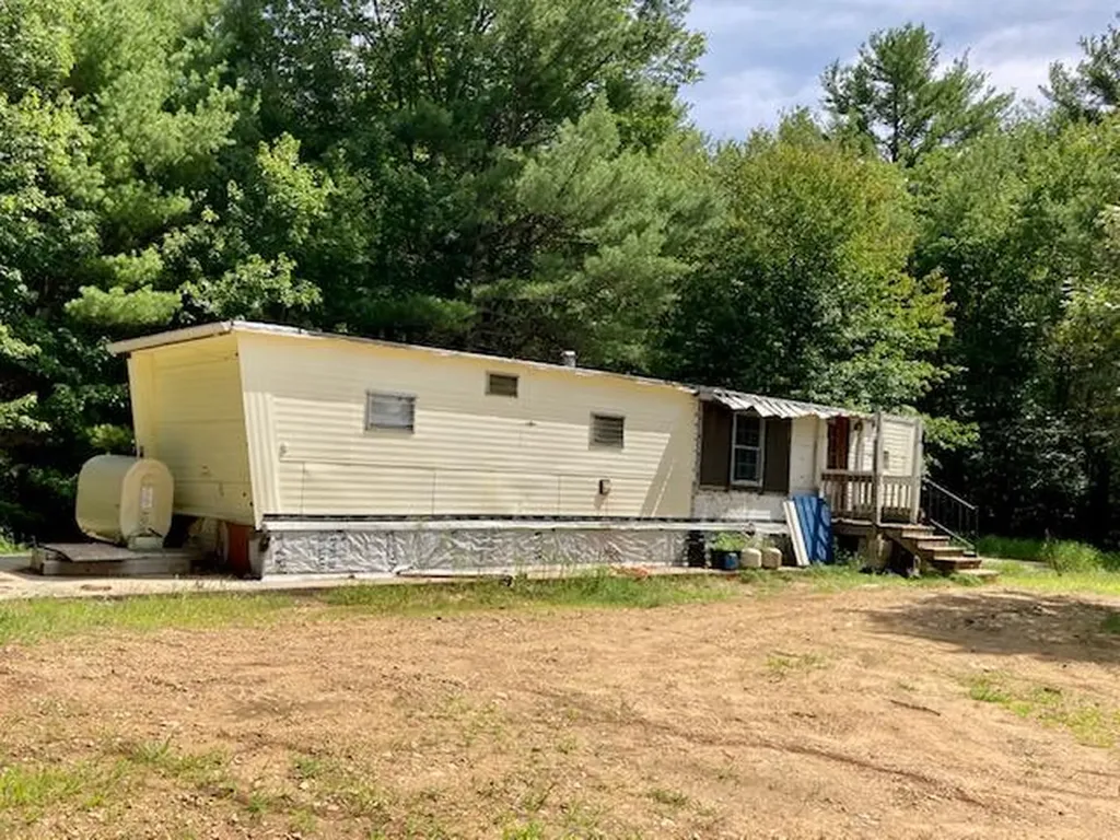 222 Richardson Drive Lebanon ME 04027