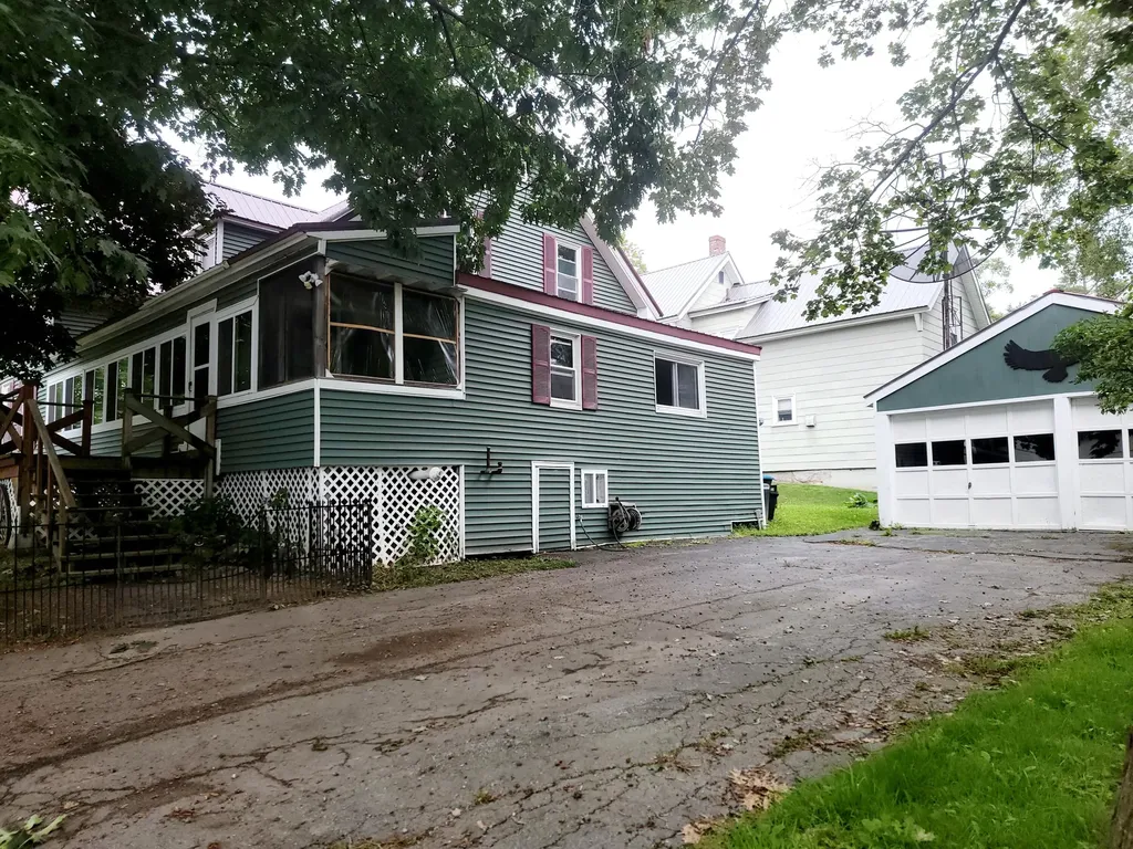 76 Oak Street Old Town ME 04468