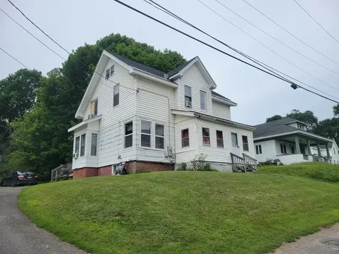 10 Dustin Street Dexter ME 04930
