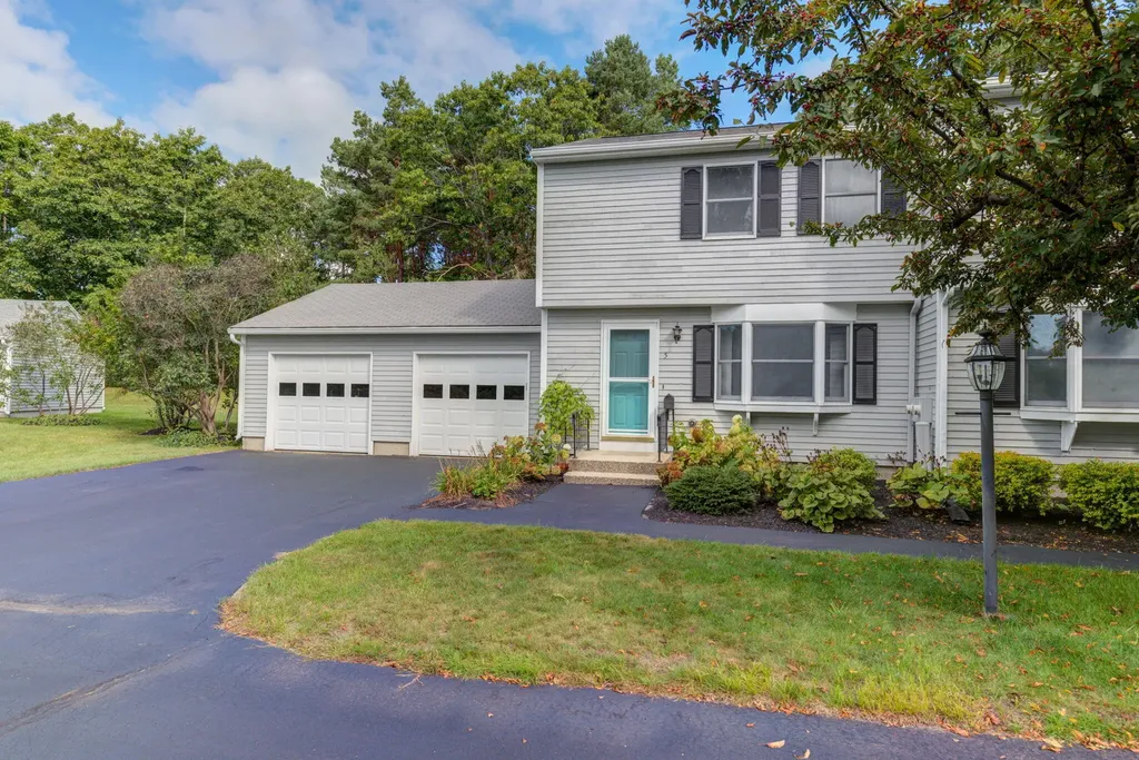 5 Great Pond Terrace Cape Elizabeth ME 04107