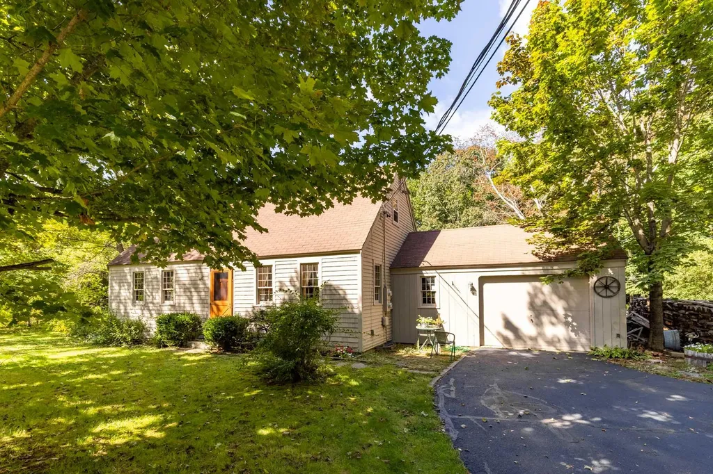 377 Beech Road Eliot ME 03903