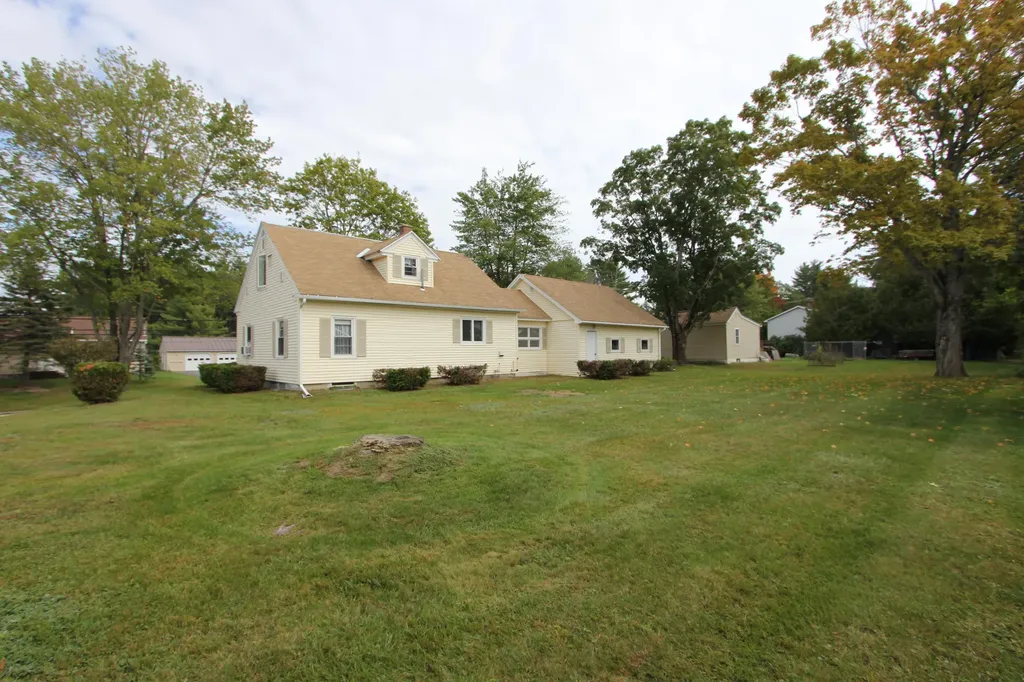 231 Grove Street Lewiston ME 04240