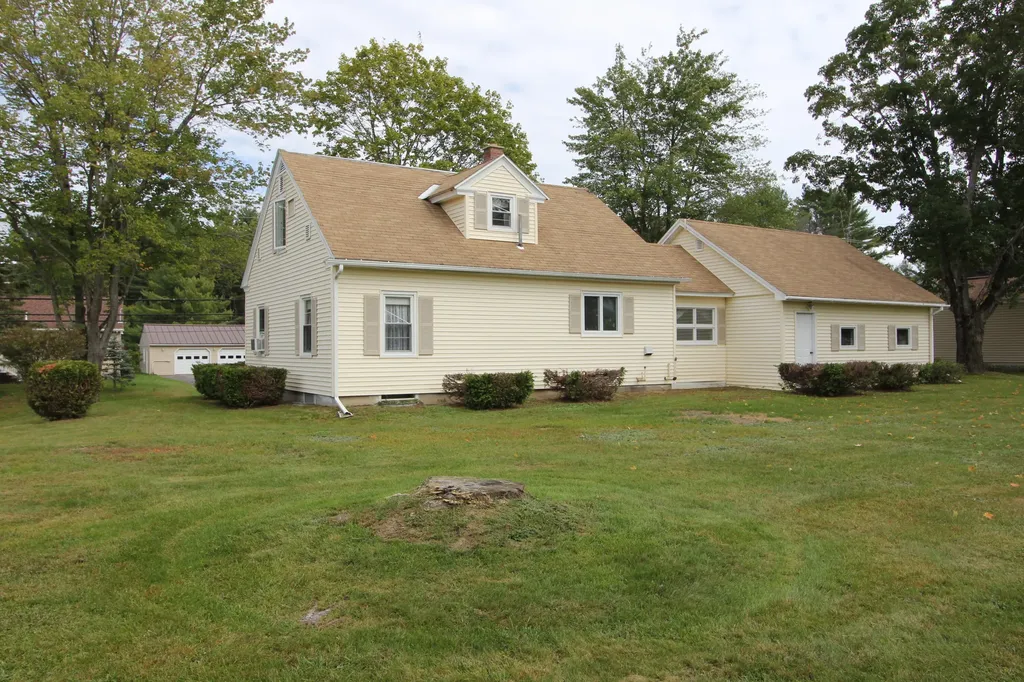 231 Grove Street Lewiston ME 04240