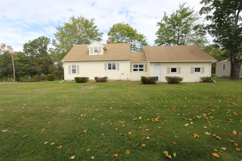 231 Grove Street Lewiston ME 04240