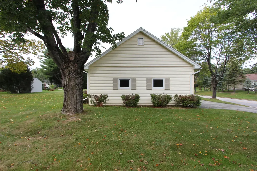 231 Grove Street Lewiston ME 04240
