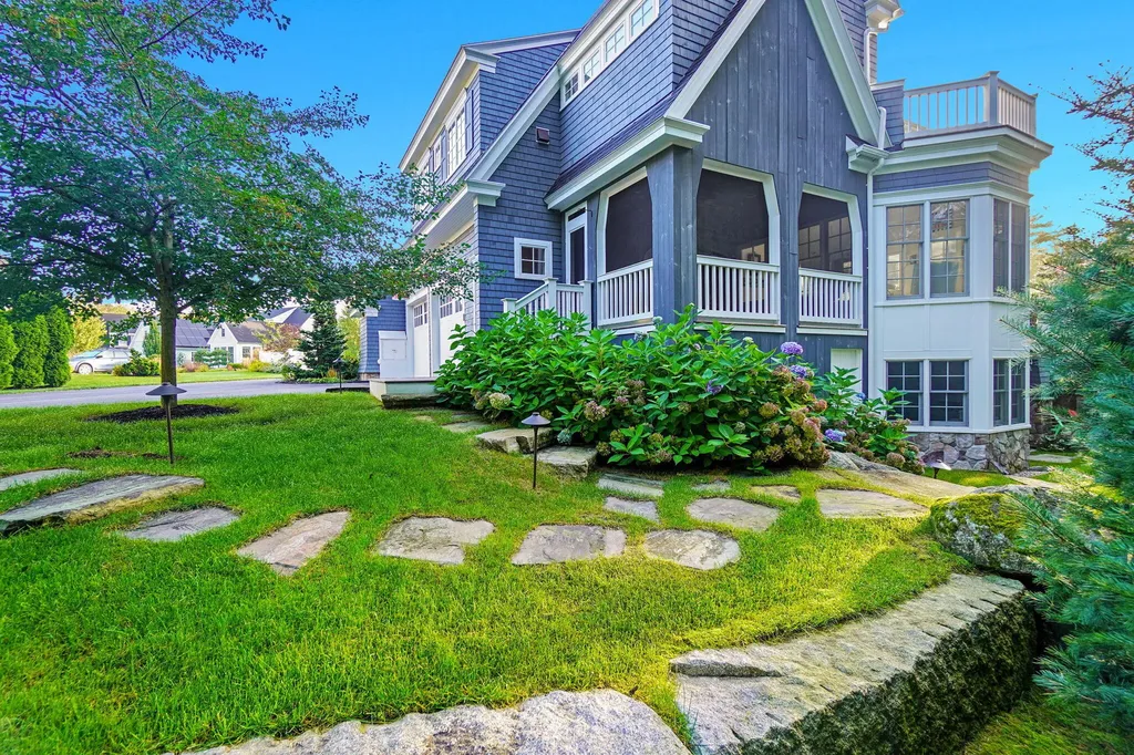 11 Morning Walk Lane Kennebunk ME 04043