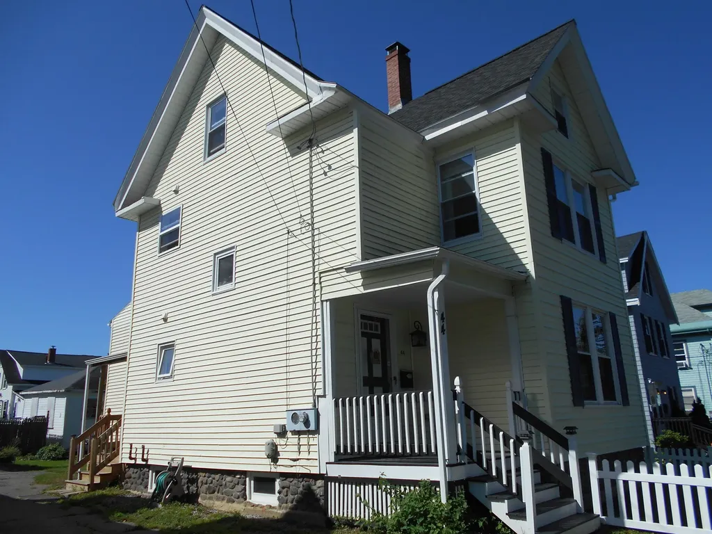 44 West Street Bangor ME 04401