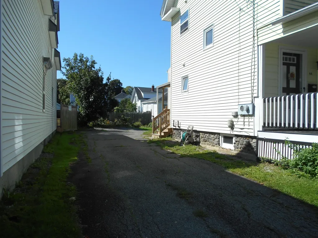 44 West Street Bangor ME 04401
