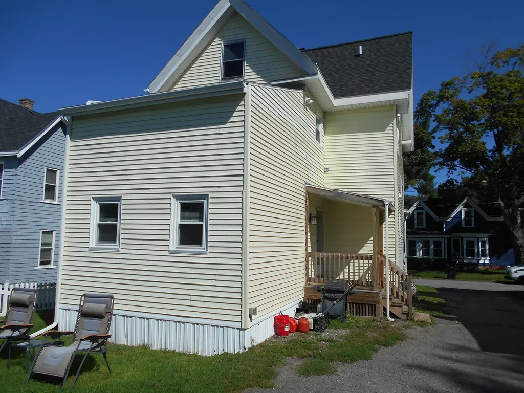 44 West Street Bangor ME 04401