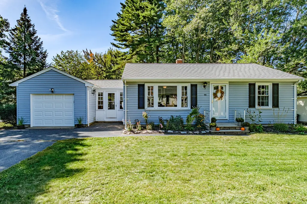 44 Maple Avenue Scarborough ME 04074