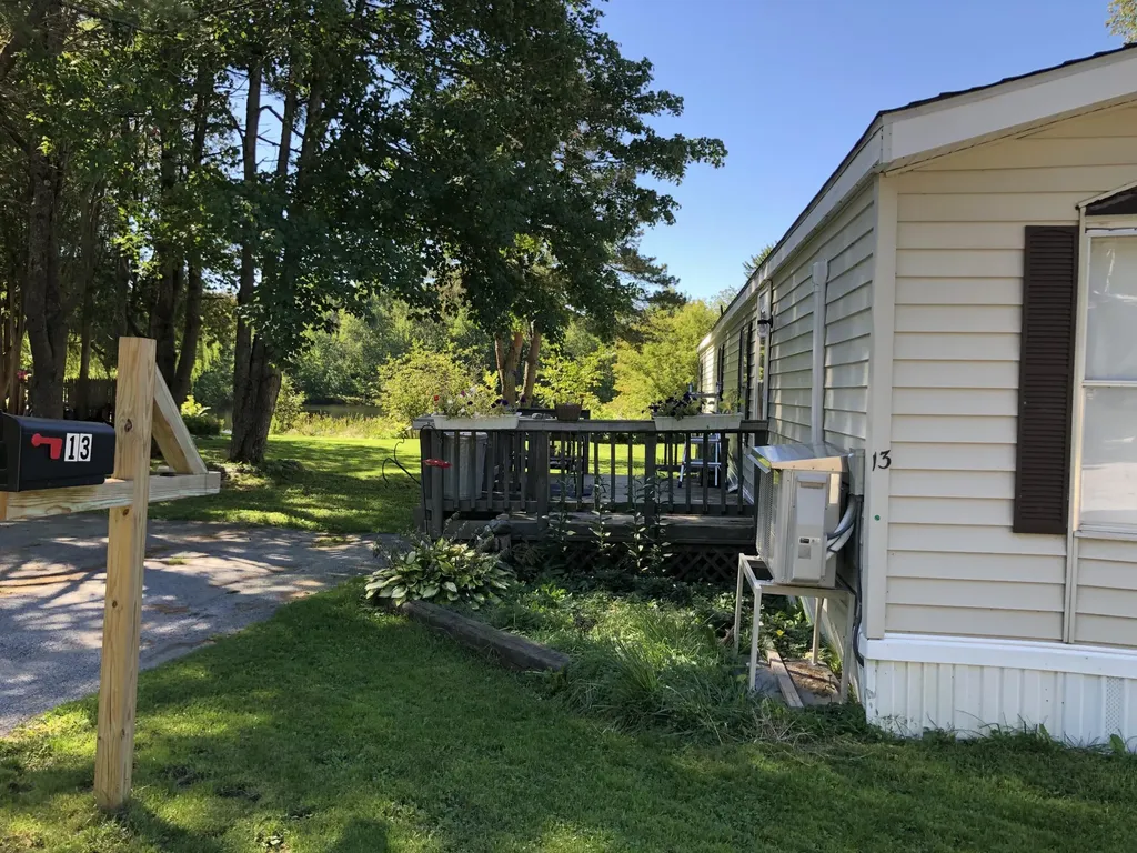 13 Lakeview Drive Holden ME 04429