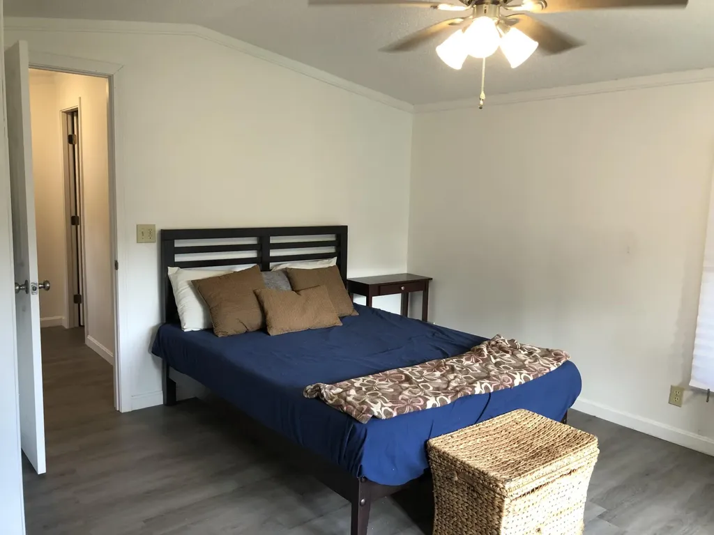 13 Lakeview Drive Holden ME 04429