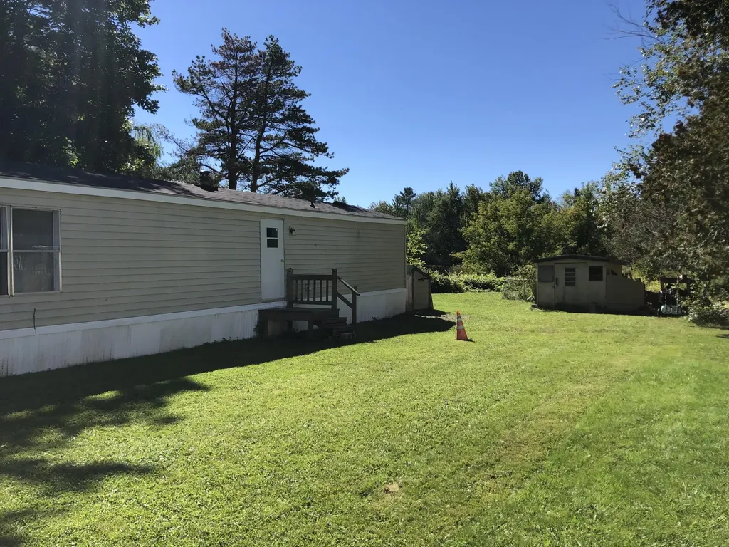 13 Lakeview Drive Holden ME 04429