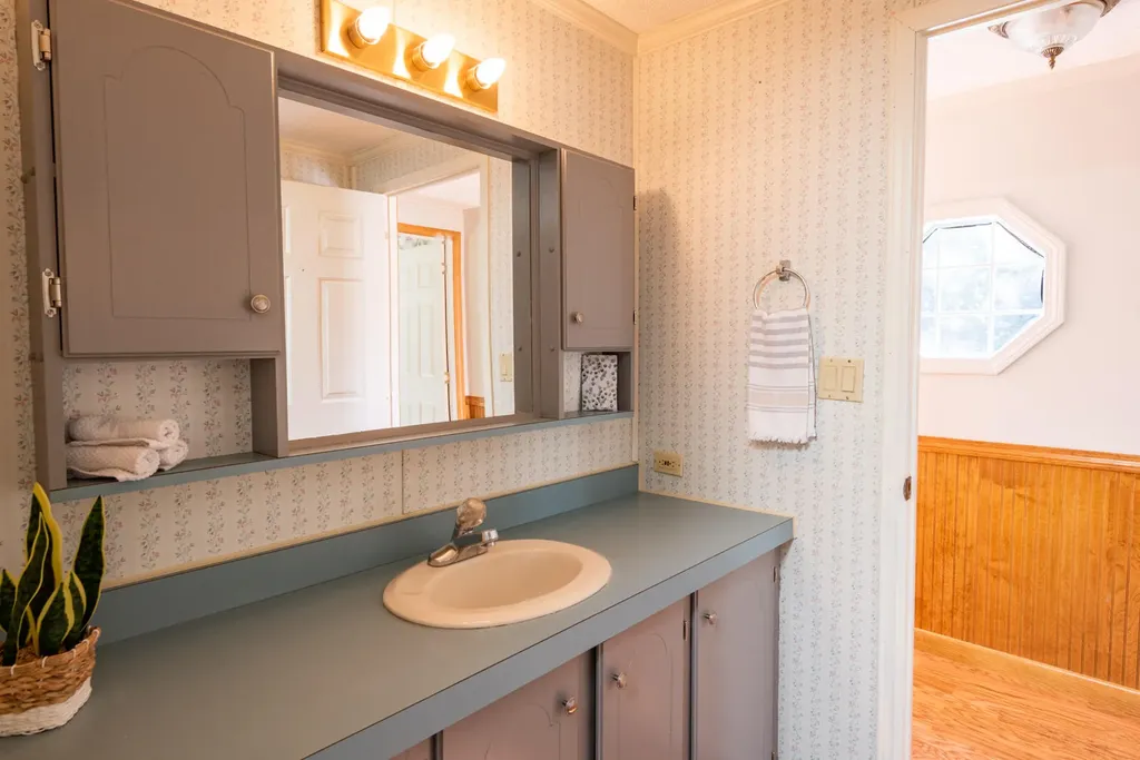 325 Belgrade Road Mount Vernon ME 04352