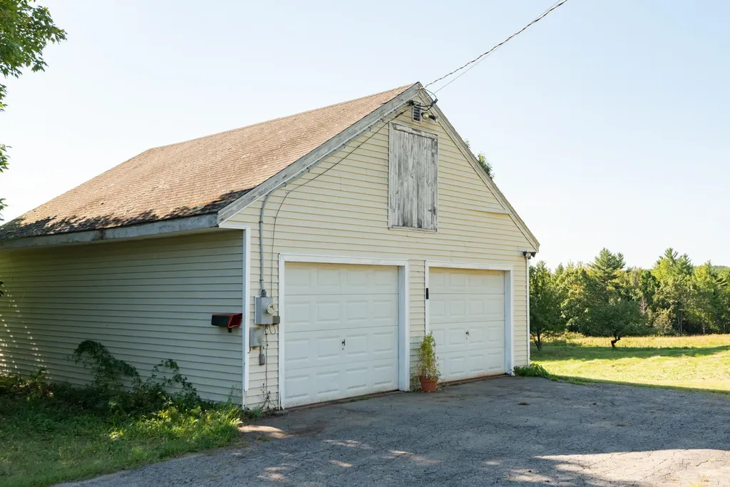 325 Belgrade Road Mount Vernon ME 04352