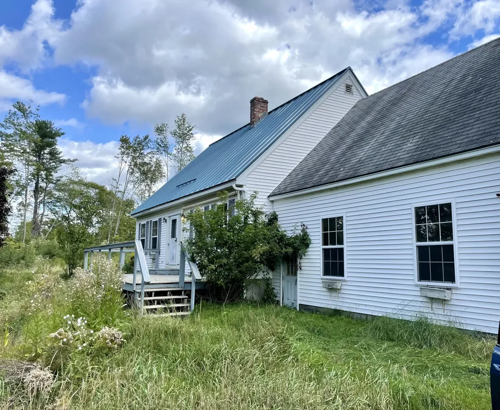 557 Main Street Vassalboro ME 04989