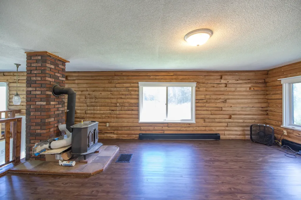 628 Norridgewock Road Fairfield ME 04937
