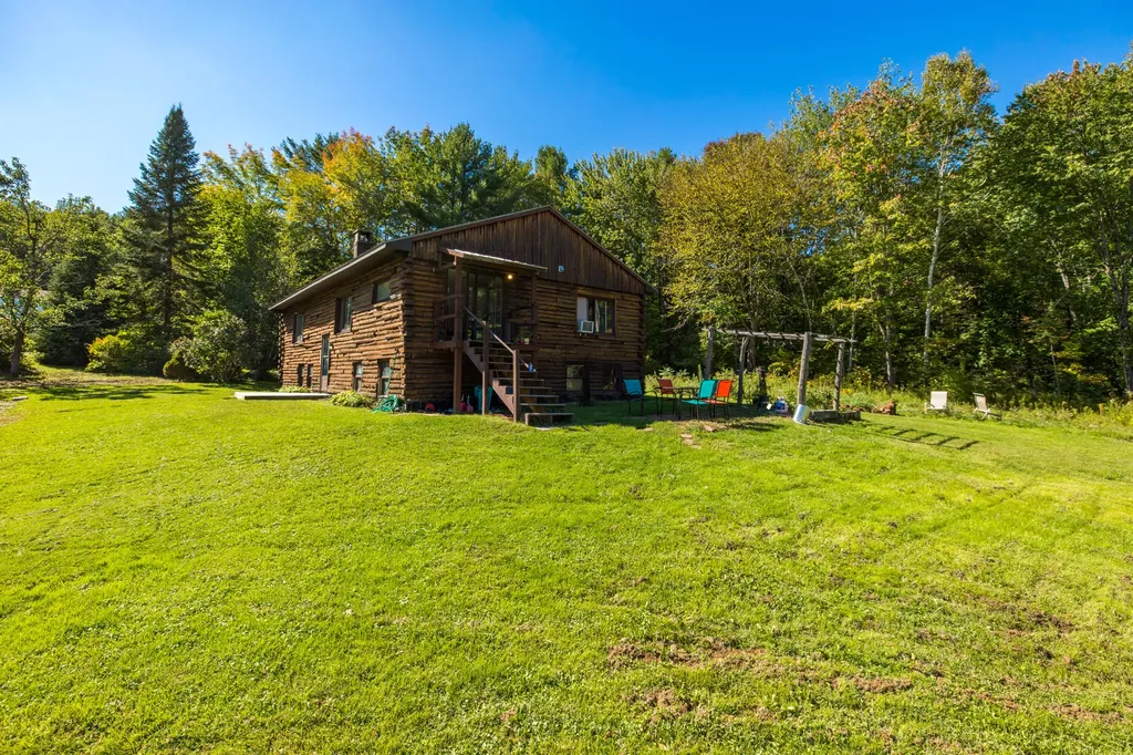 628 Norridgewock Road Fairfield ME 04937